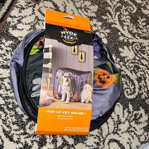 NWT Halloween Nylon Pop Up Dog/ Cat Crate - Hyde &
EEK! Boutique™ - Picture 2 of 6
